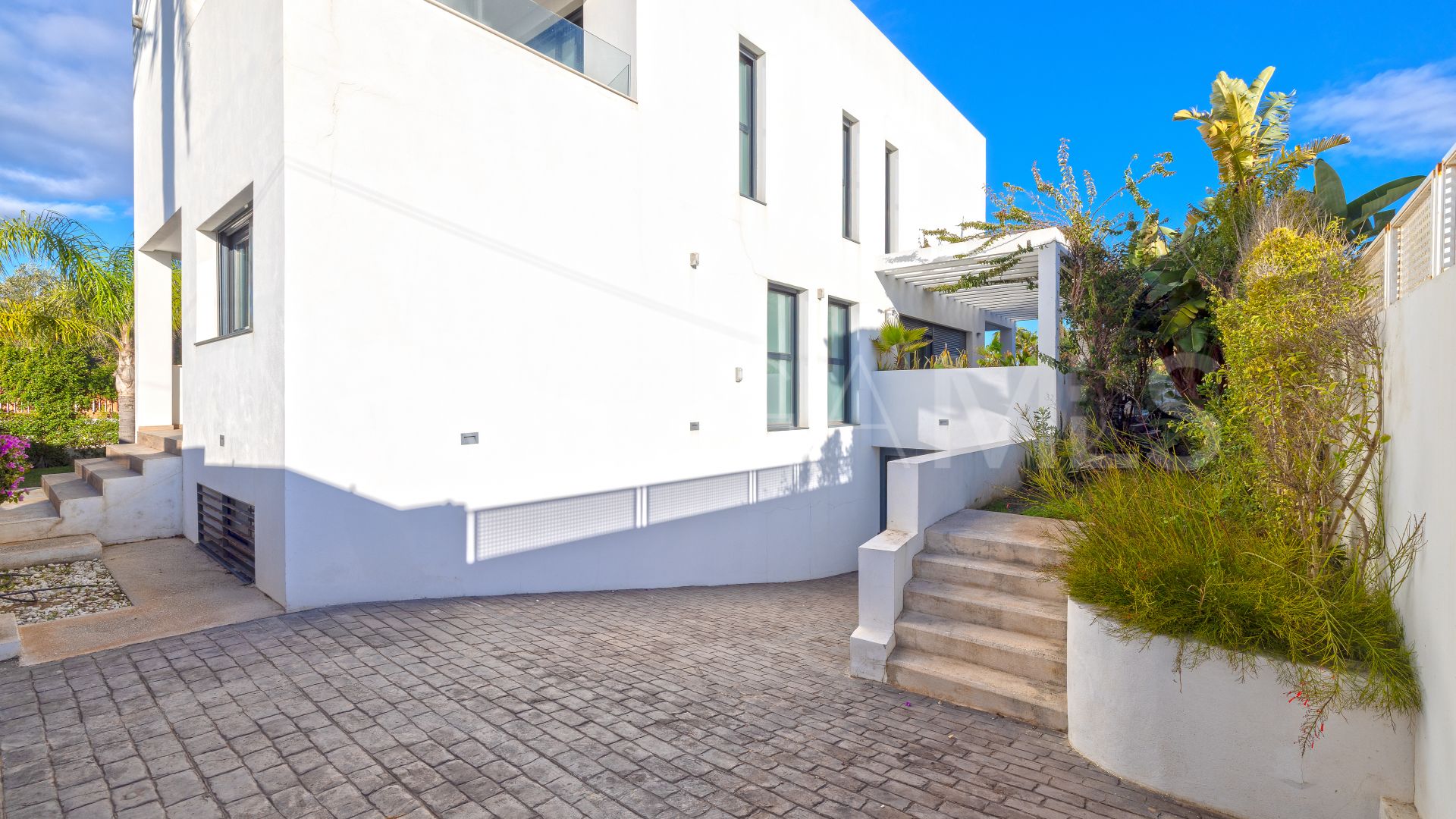 Villa for sale in Marbesa