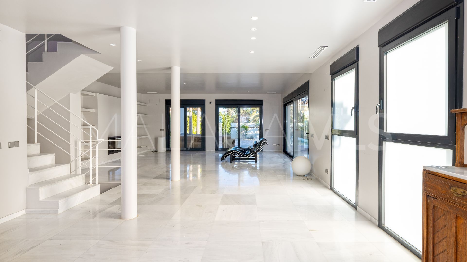 Villa for sale in Marbesa