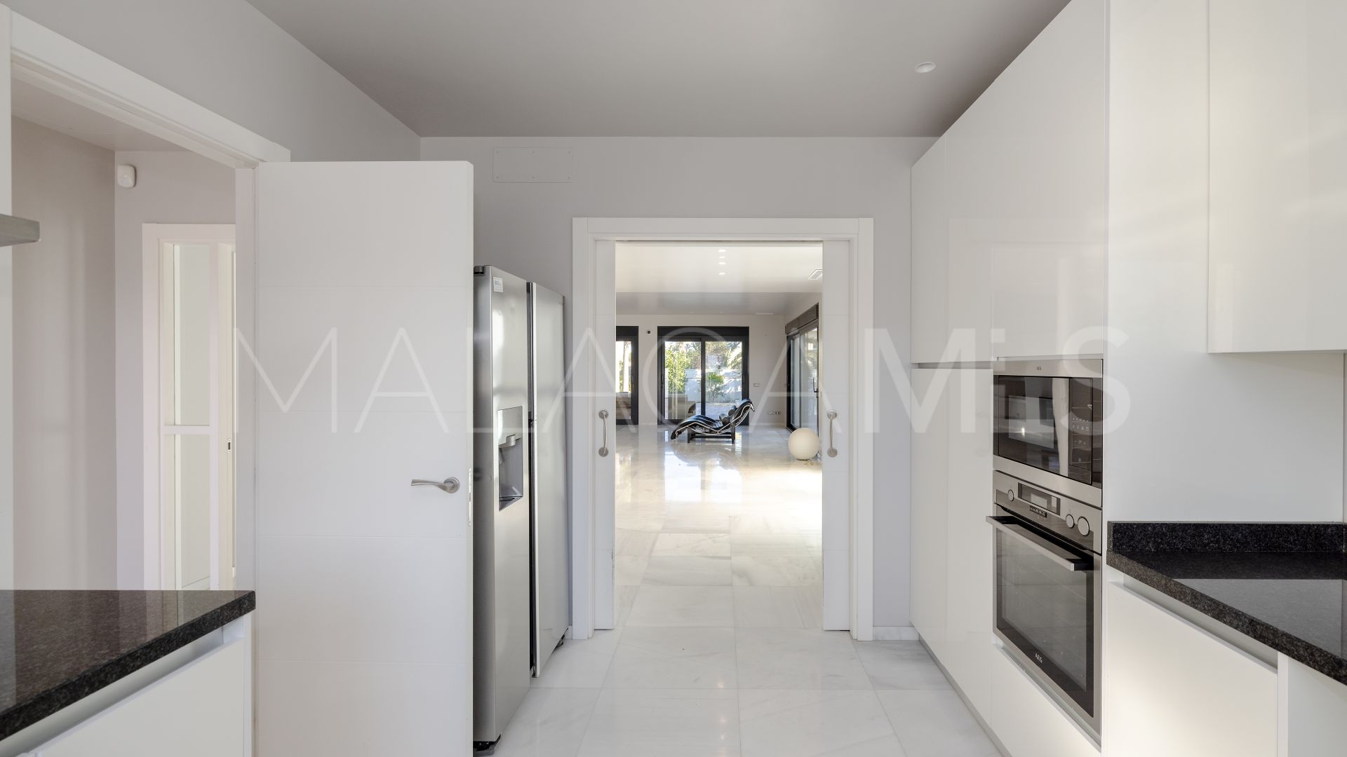 Villa for sale in Marbesa