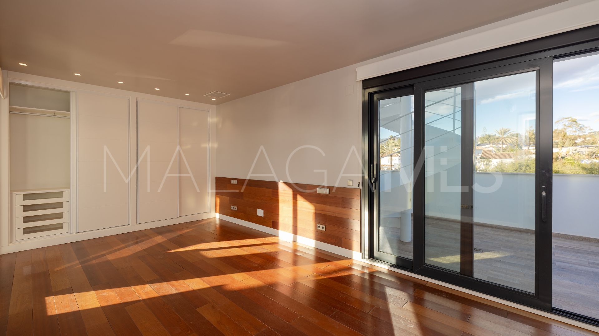 Villa for sale in Marbesa