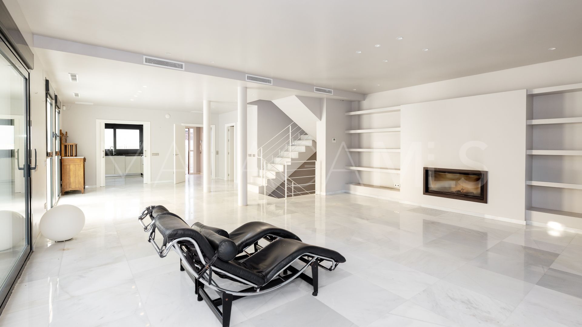 Villa for sale in Marbesa