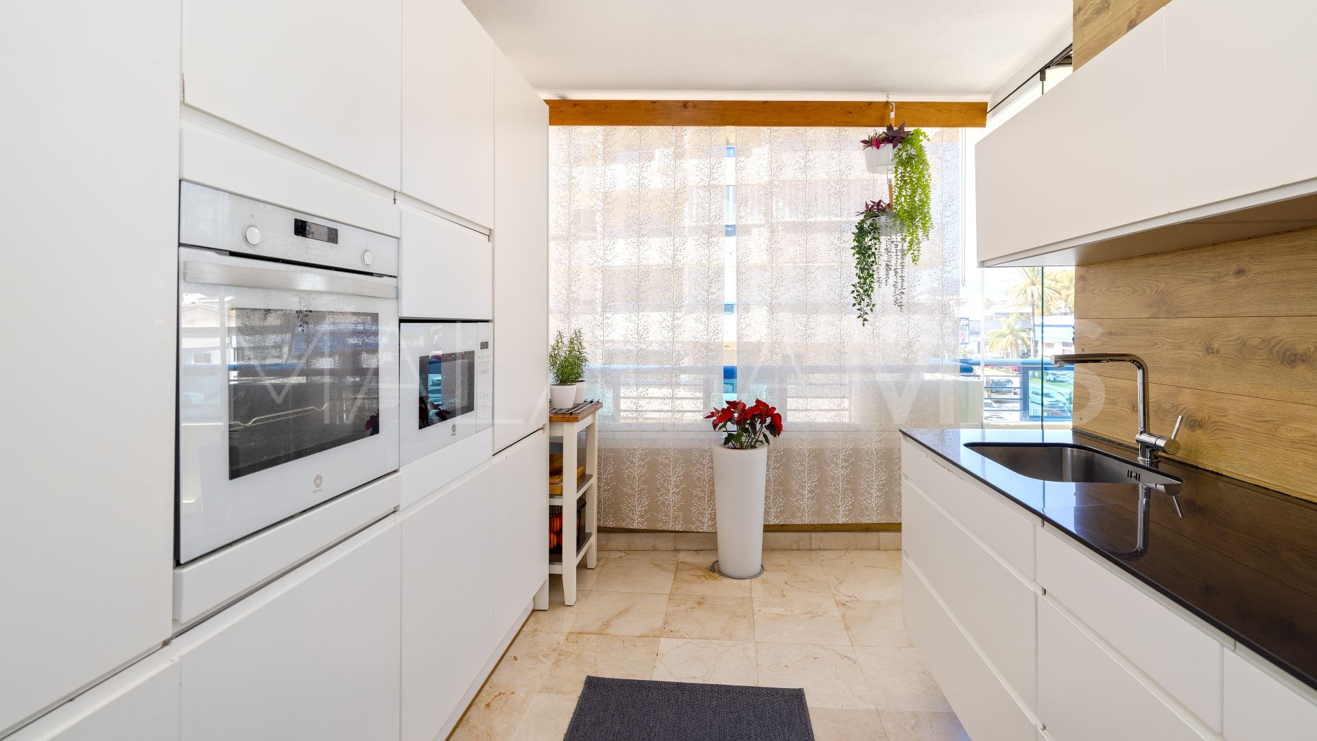 3 bedrooms Playa Bajadilla - Puertos apartment for sale