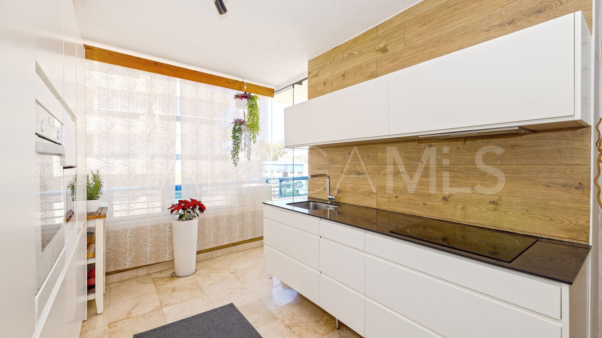 3 bedrooms Playa Bajadilla - Puertos apartment for sale