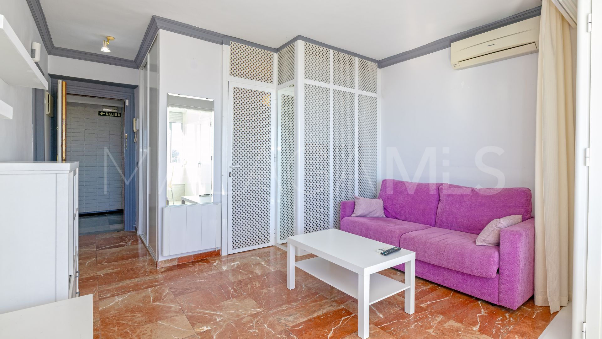 Studio for sale in Las Chapas