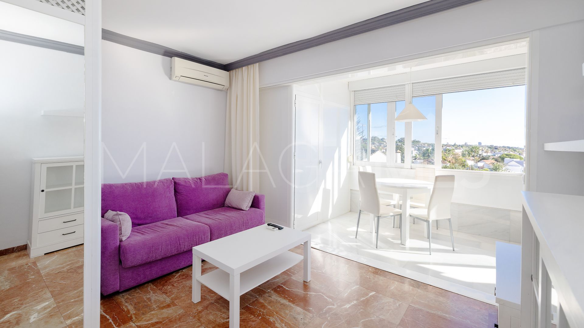 Studio for sale in Las Chapas