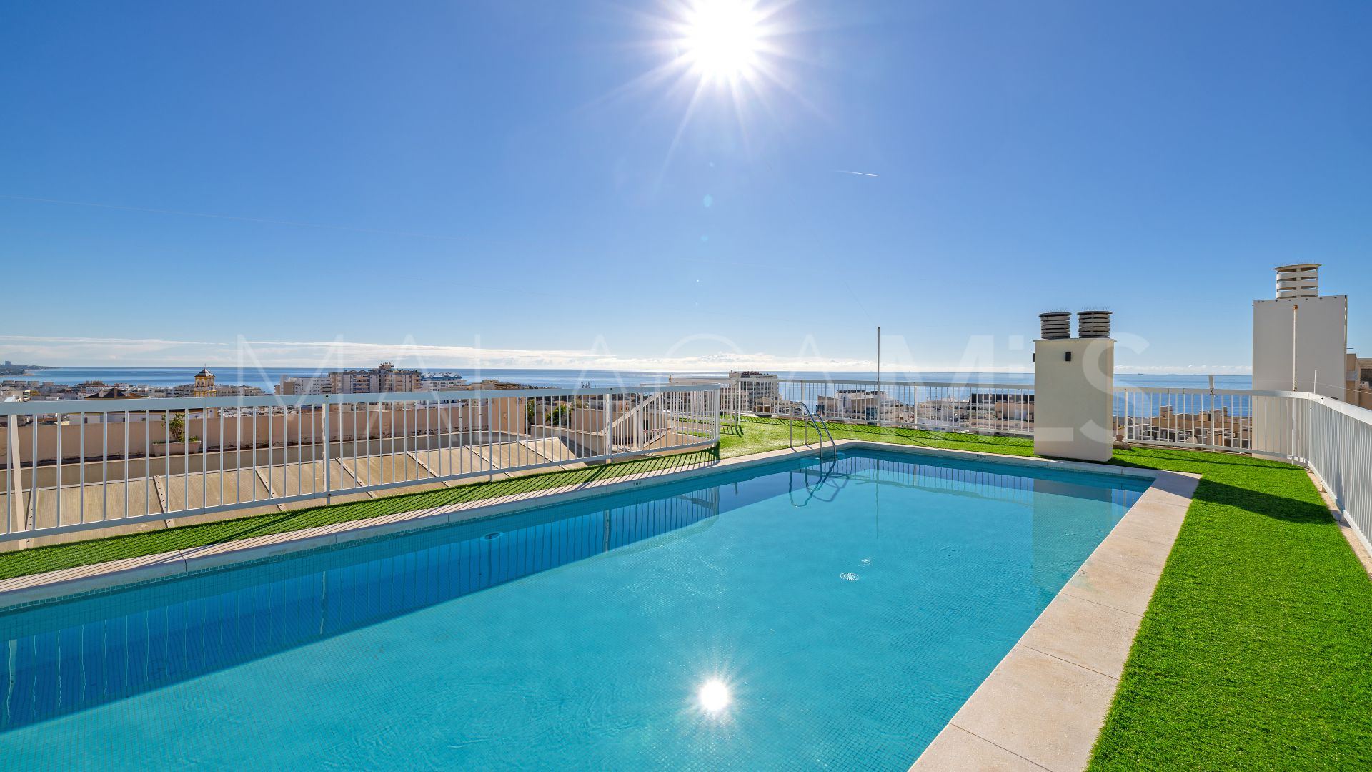 Apartment for sale in Marbella Centro with 3 bedrooms