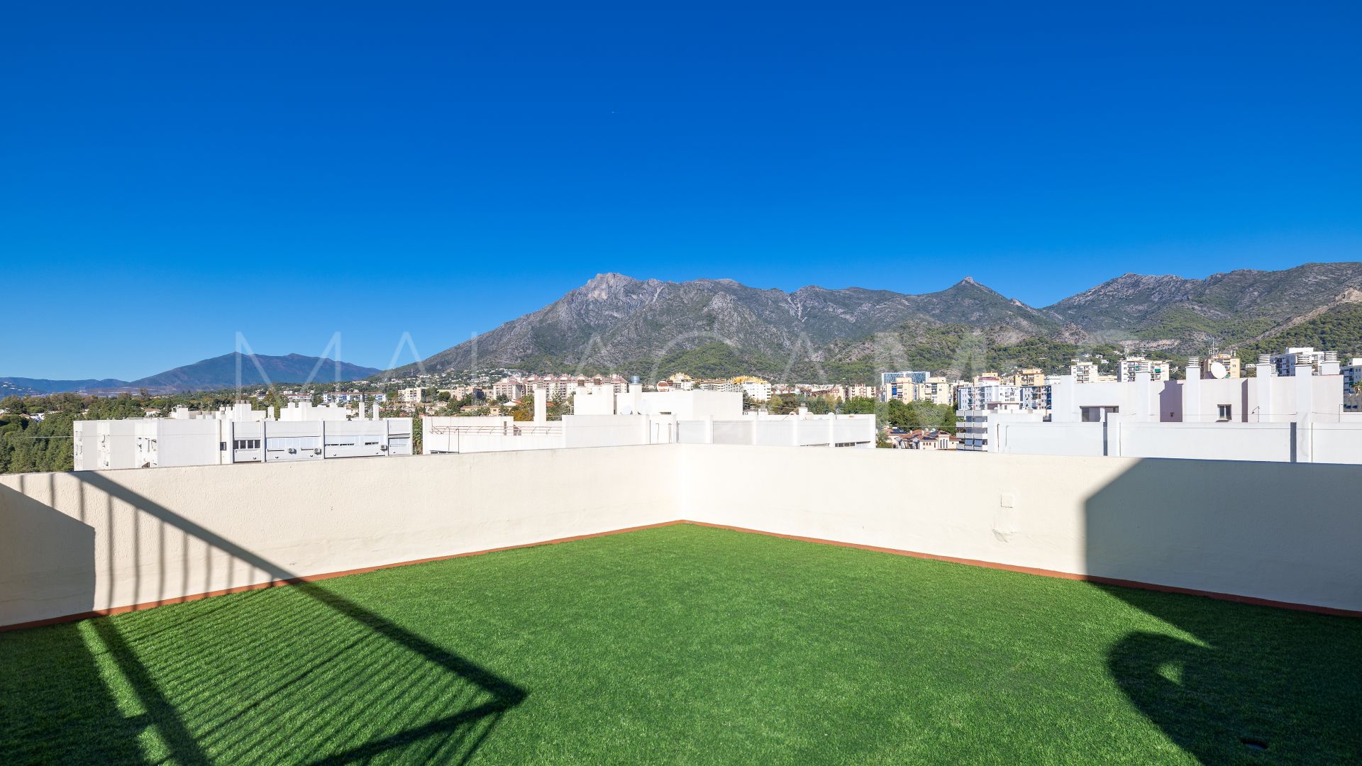 Apartment for sale in Marbella Centro with 3 bedrooms