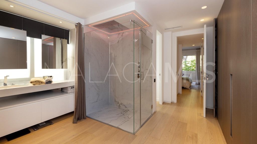 Lägenhet for sale in Rio Real Golf