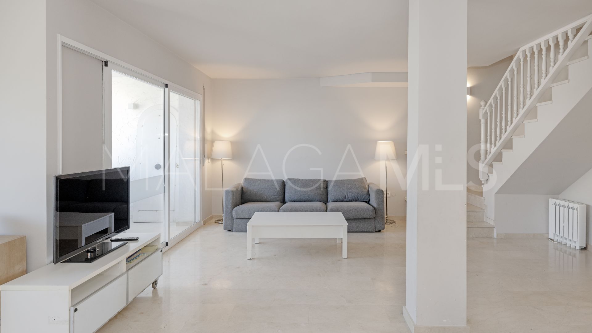 Atico duplex a la venta with 4 bedrooms in Marbesa