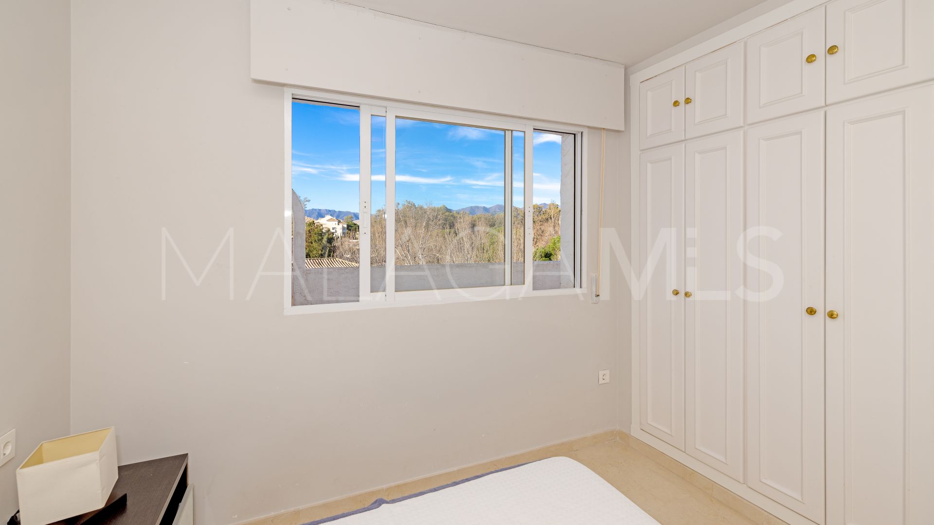 Atico duplex a la venta with 4 bedrooms in Marbesa