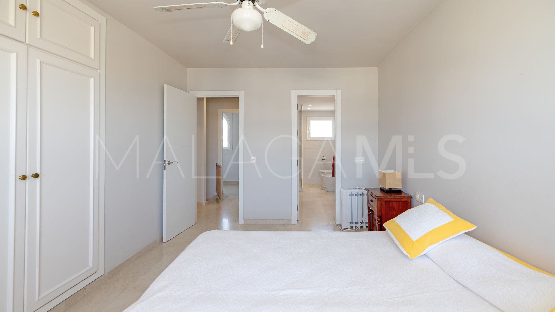 Atico duplex a la venta with 4 bedrooms in Marbesa