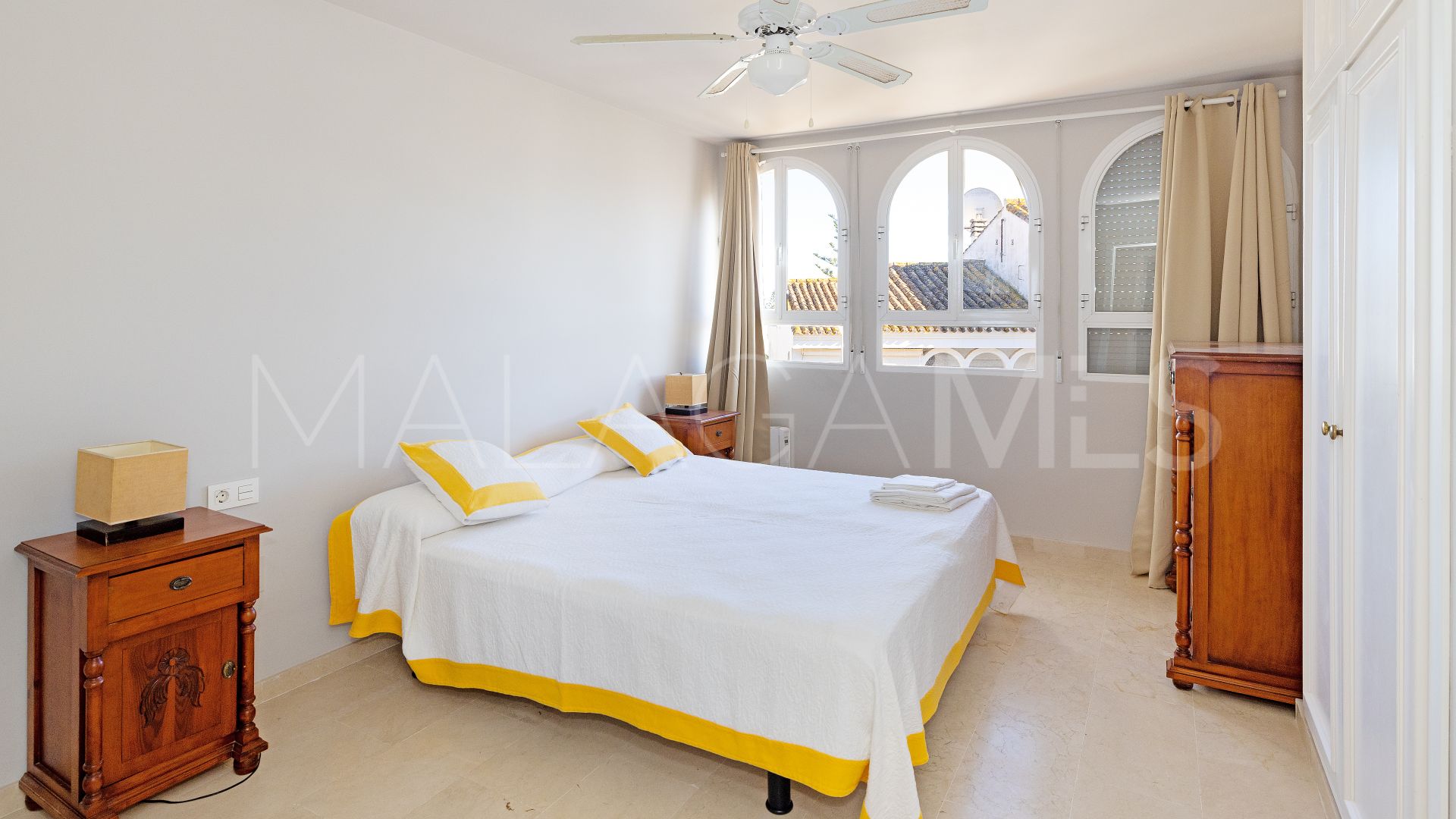 Atico duplex a la venta with 4 bedrooms in Marbesa