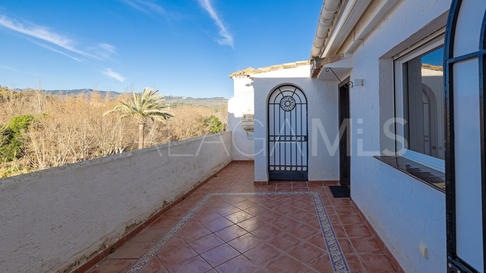 Atico duplex a la venta with 4 bedrooms in Marbesa