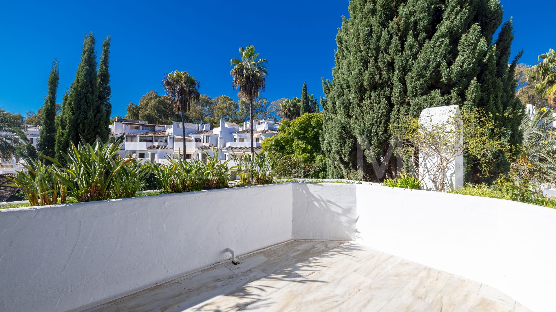 For sale apartment in Golden Beach