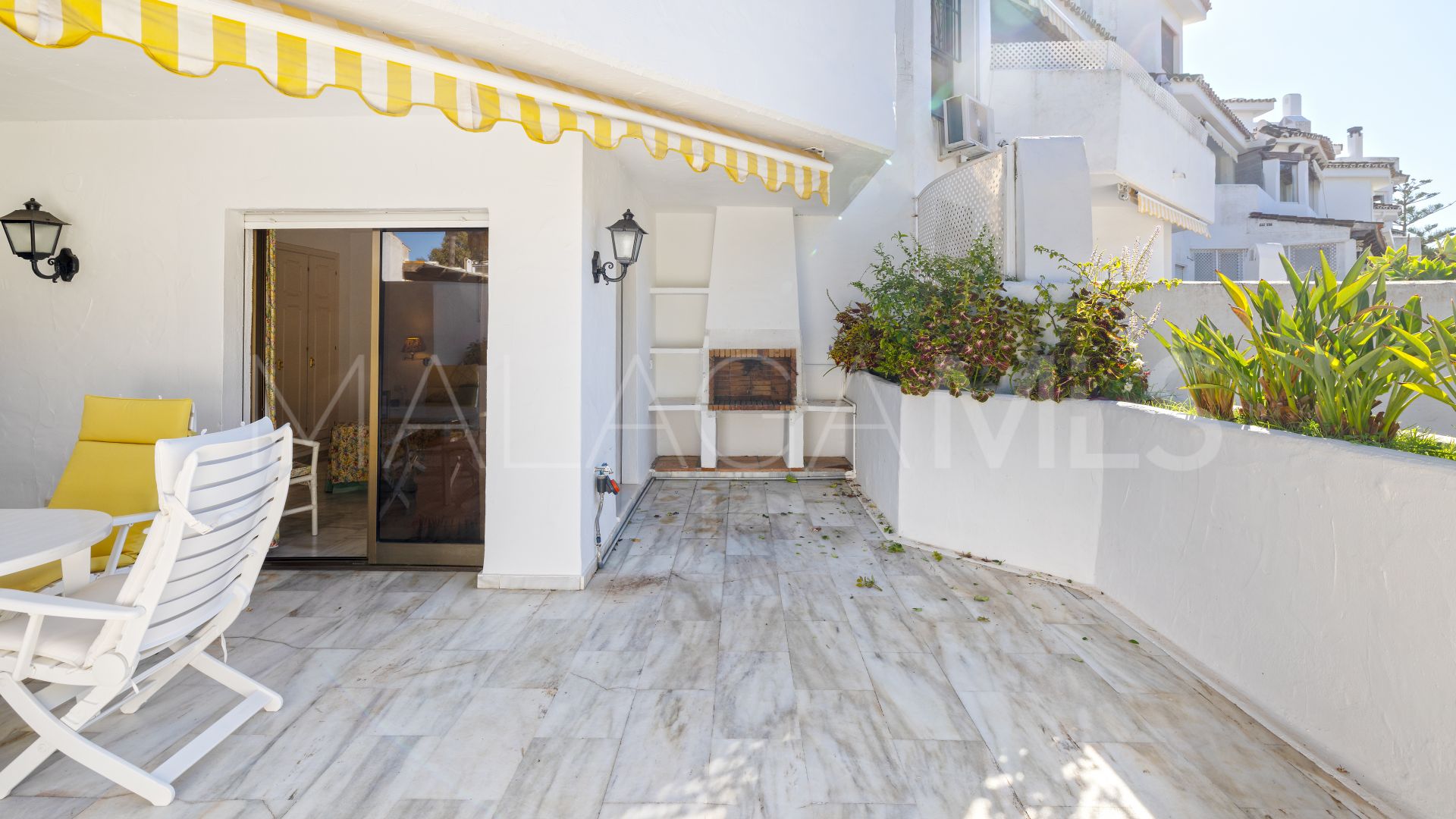 For sale apartment in Golden Beach