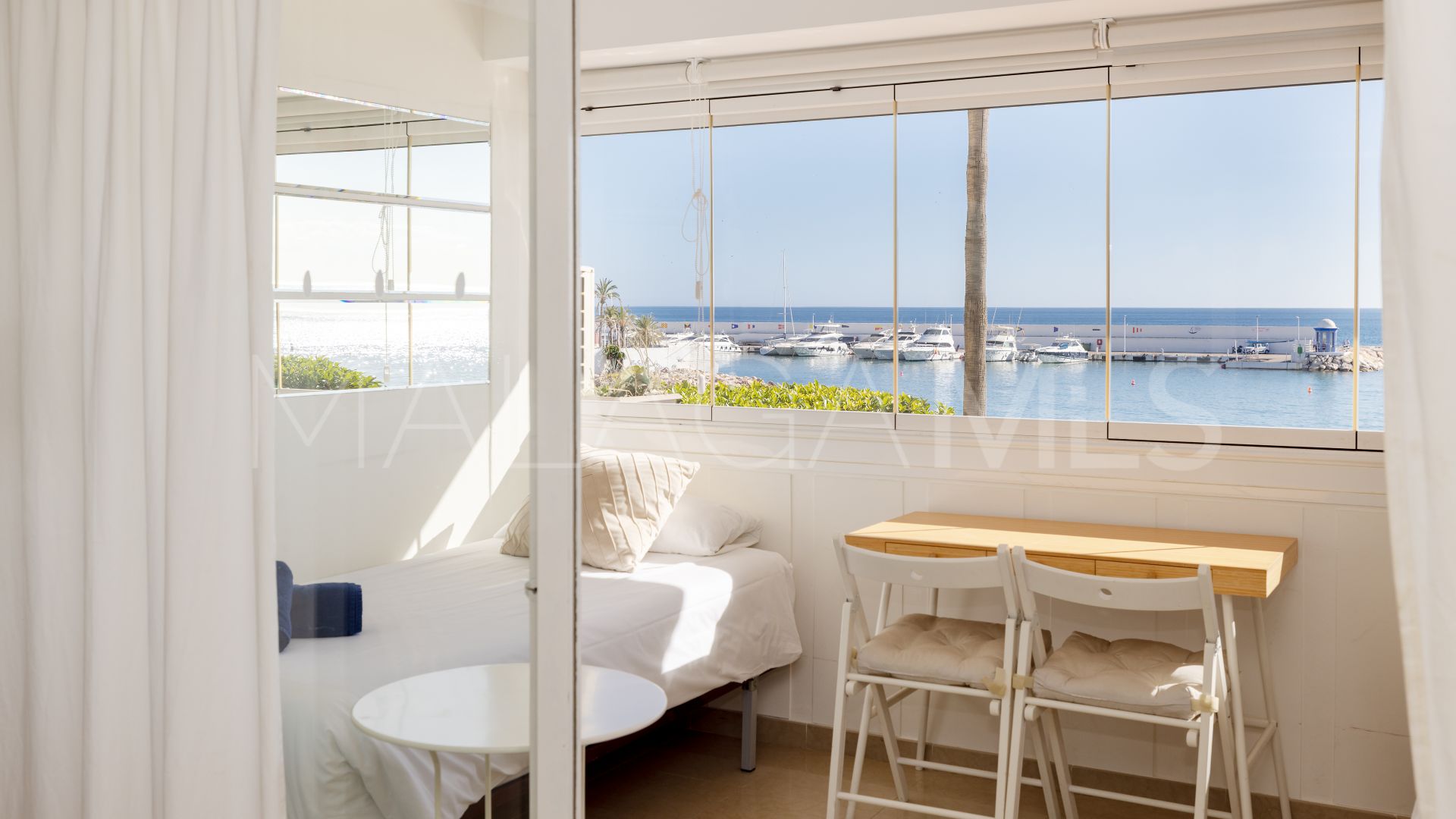 For sale Playa de la Fontanilla apartment with 1 bedroom