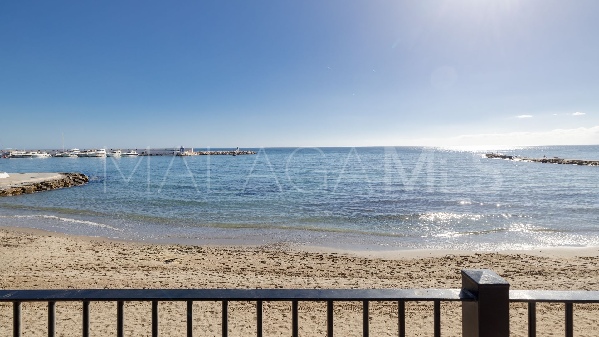 For sale Playa de la Fontanilla apartment with 1 bedroom
