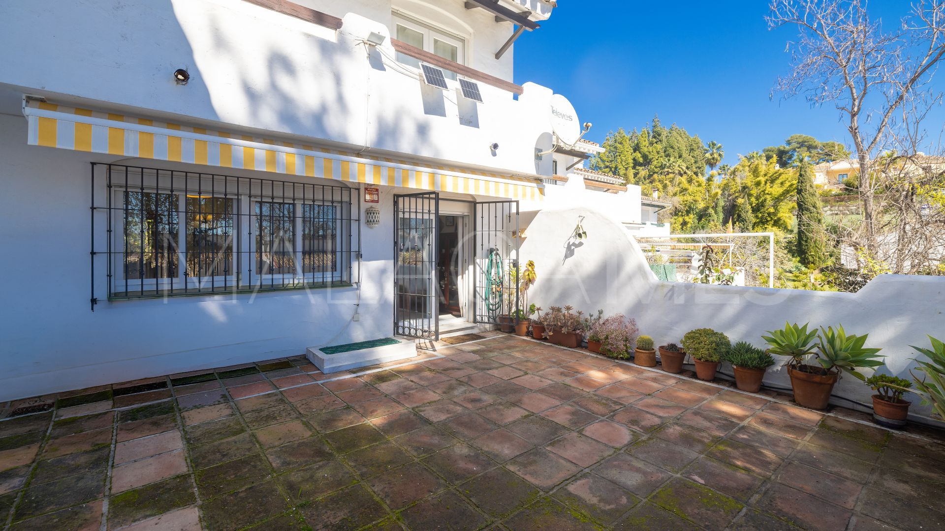 For sale El Capricho town house