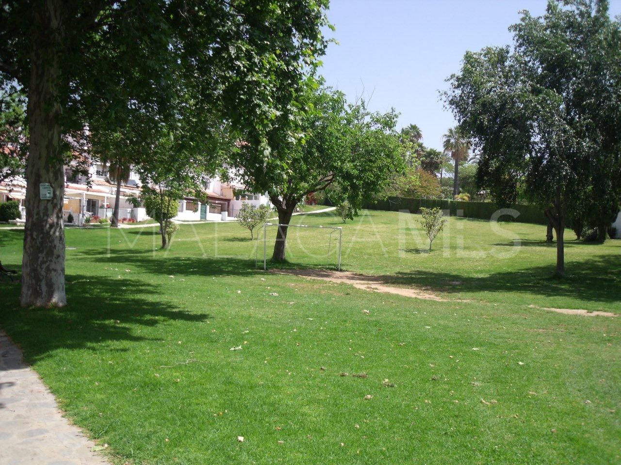 For sale El Capricho town house