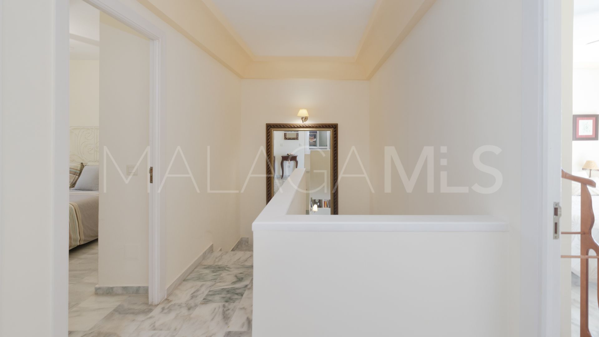 For sale El Capricho town house