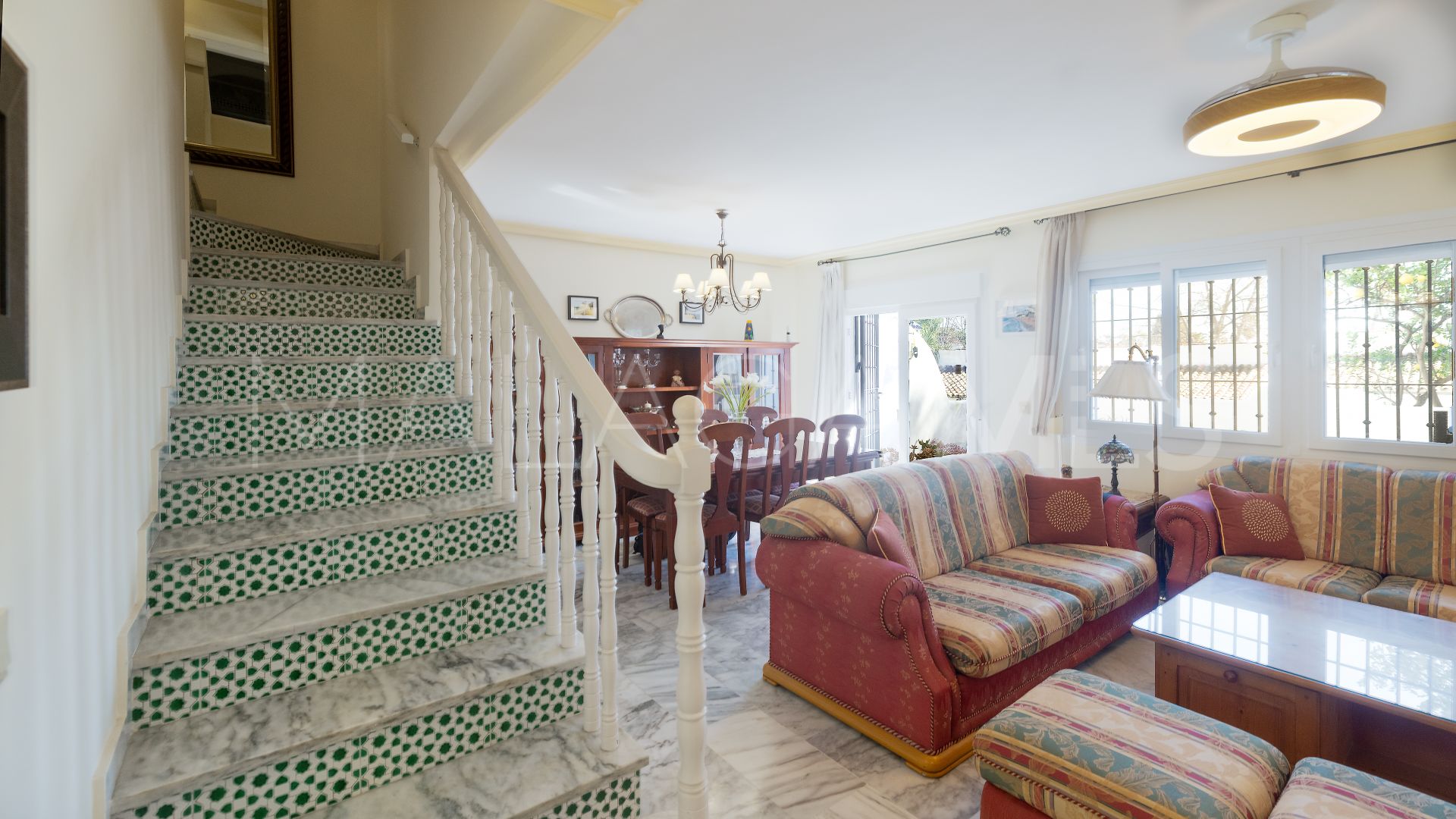 For sale El Capricho town house