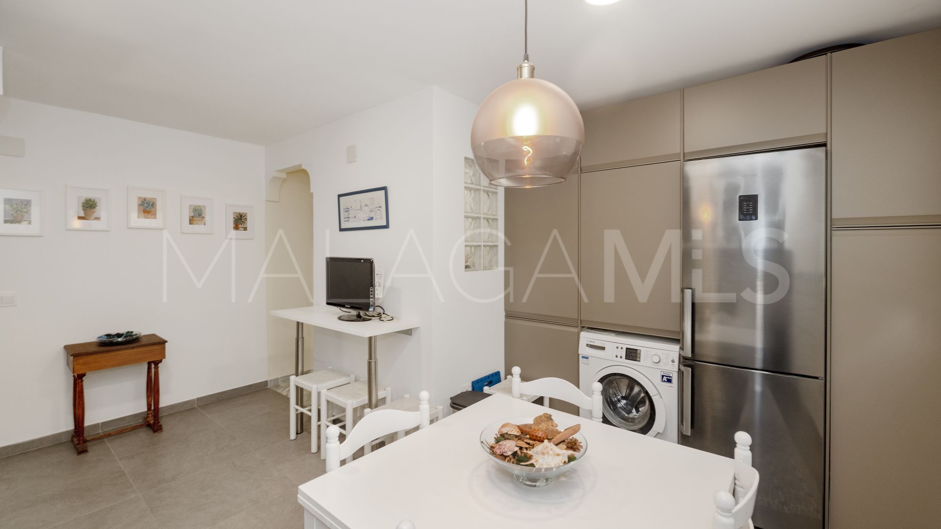 For sale El Capricho town house