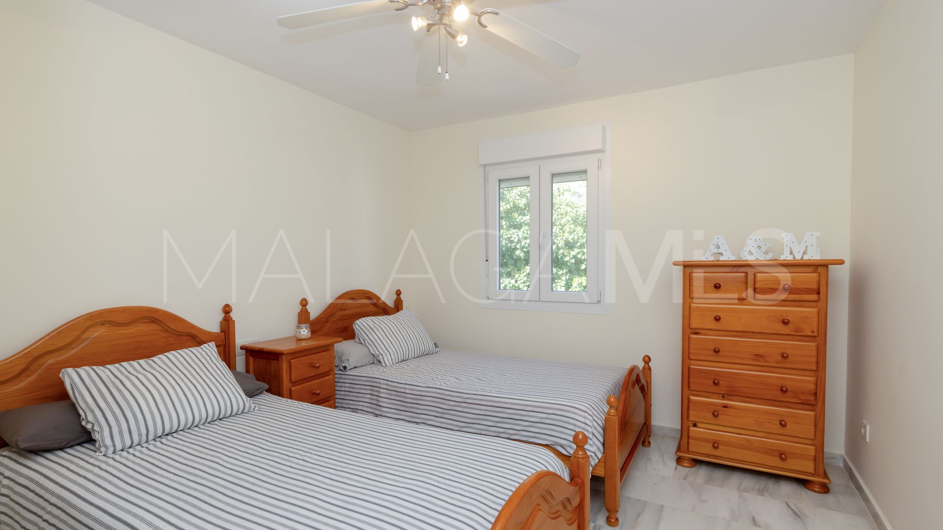 For sale El Capricho town house