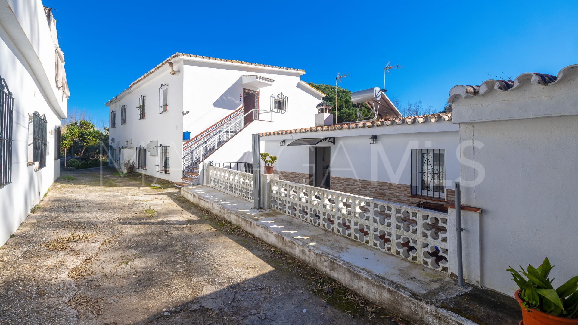 Doppelhaushälfte for sale in Elviria