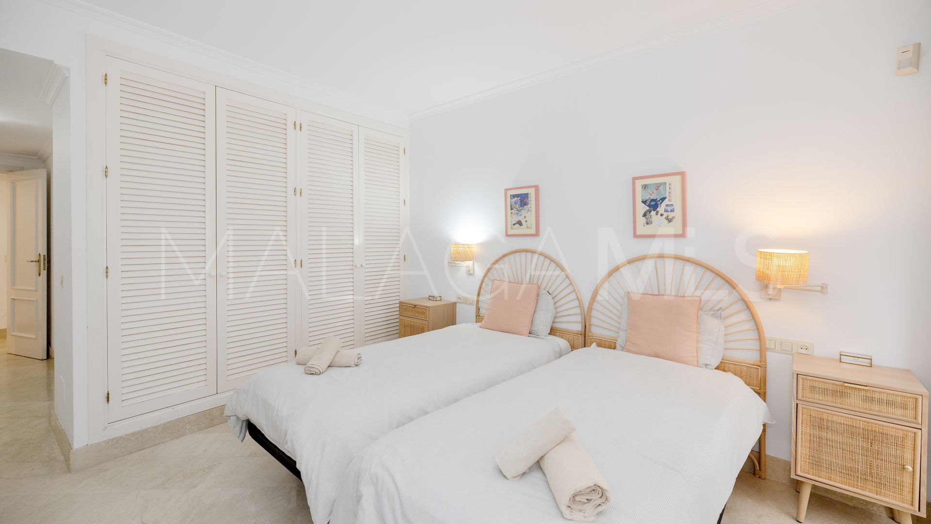 2 bedrooms ground floor apartment for sale in White Pearl Beach