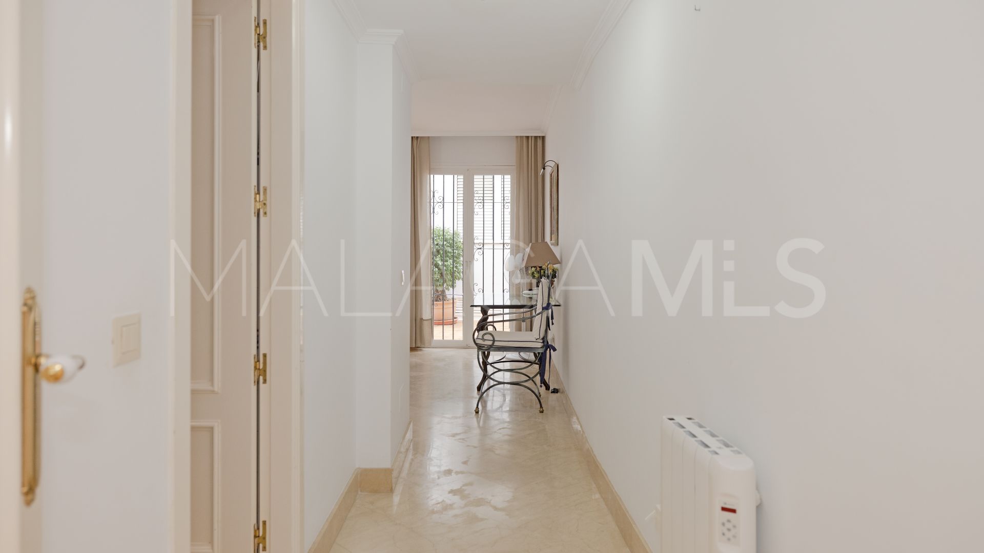 2 bedrooms ground floor apartment for sale in White Pearl Beach