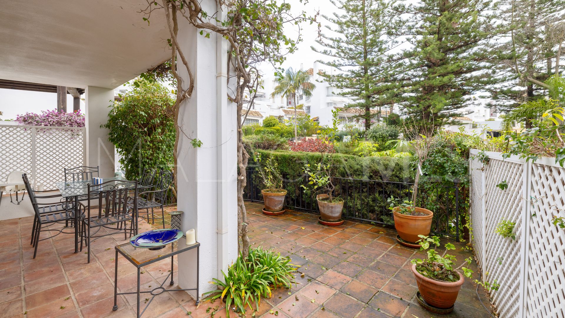 2 bedrooms ground floor apartment for sale in White Pearl Beach