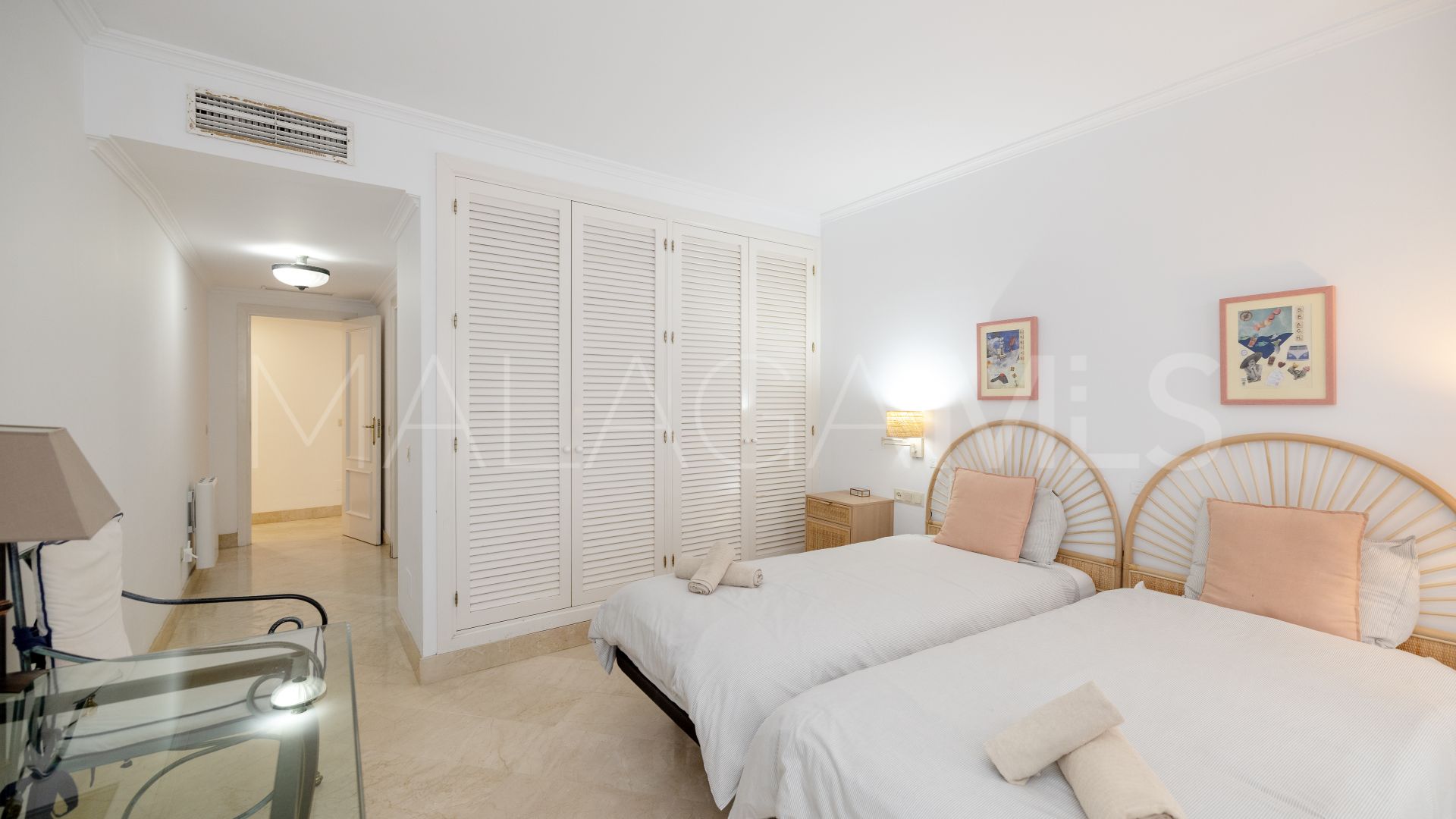 2 bedrooms ground floor apartment for sale in White Pearl Beach