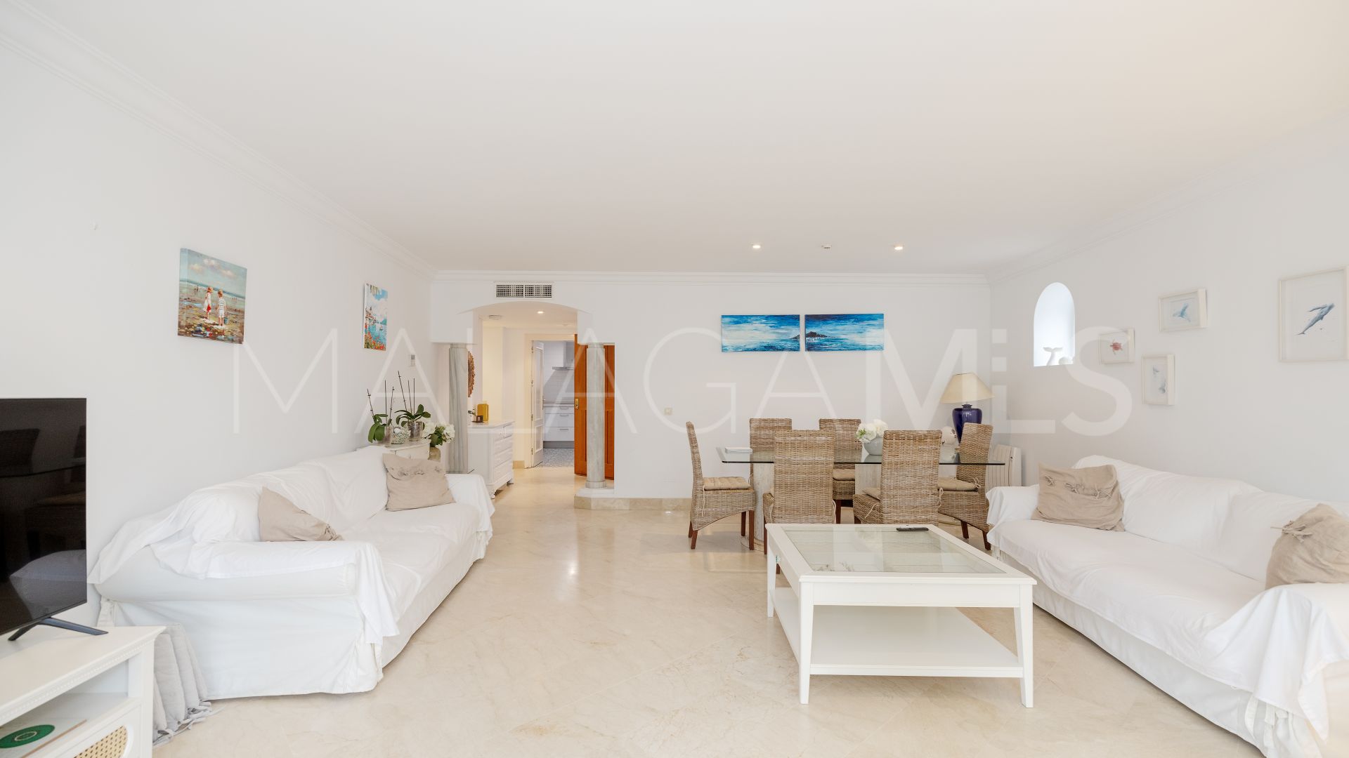 2 bedrooms ground floor apartment for sale in White Pearl Beach