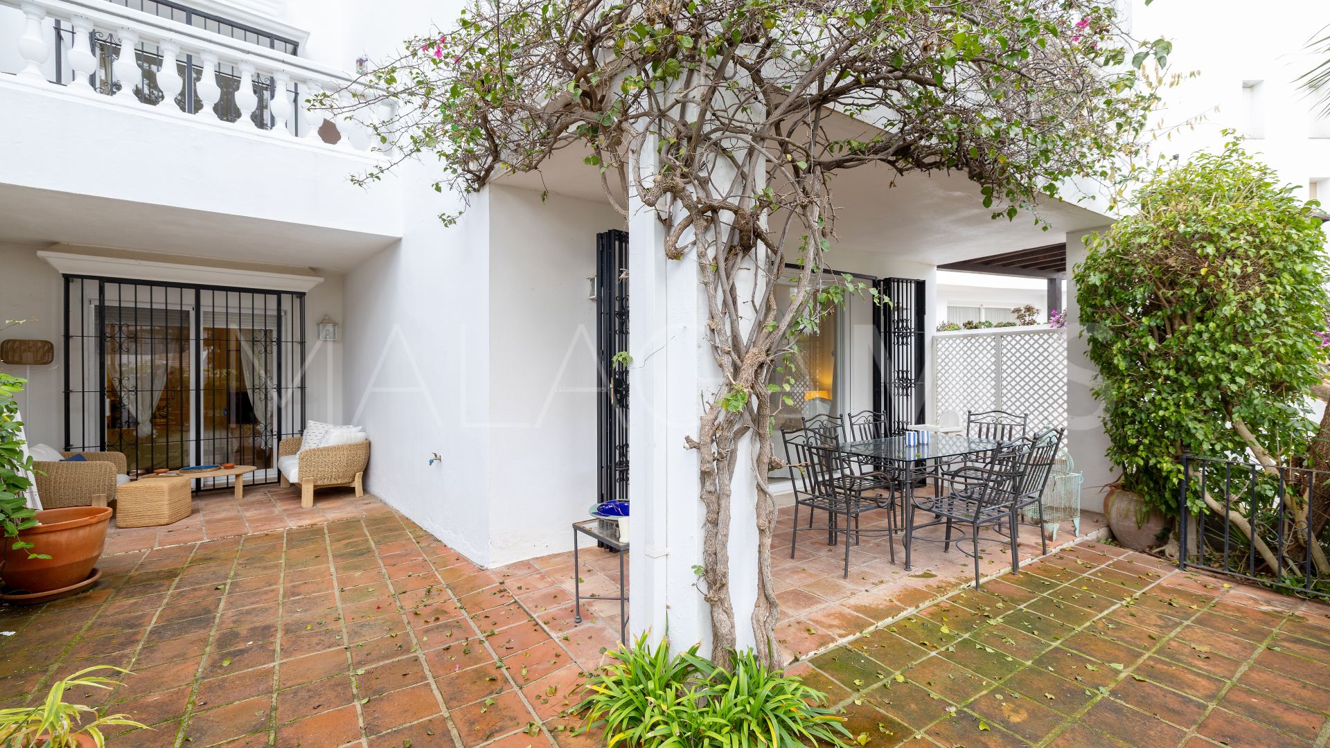 2 bedrooms ground floor apartment for sale in White Pearl Beach