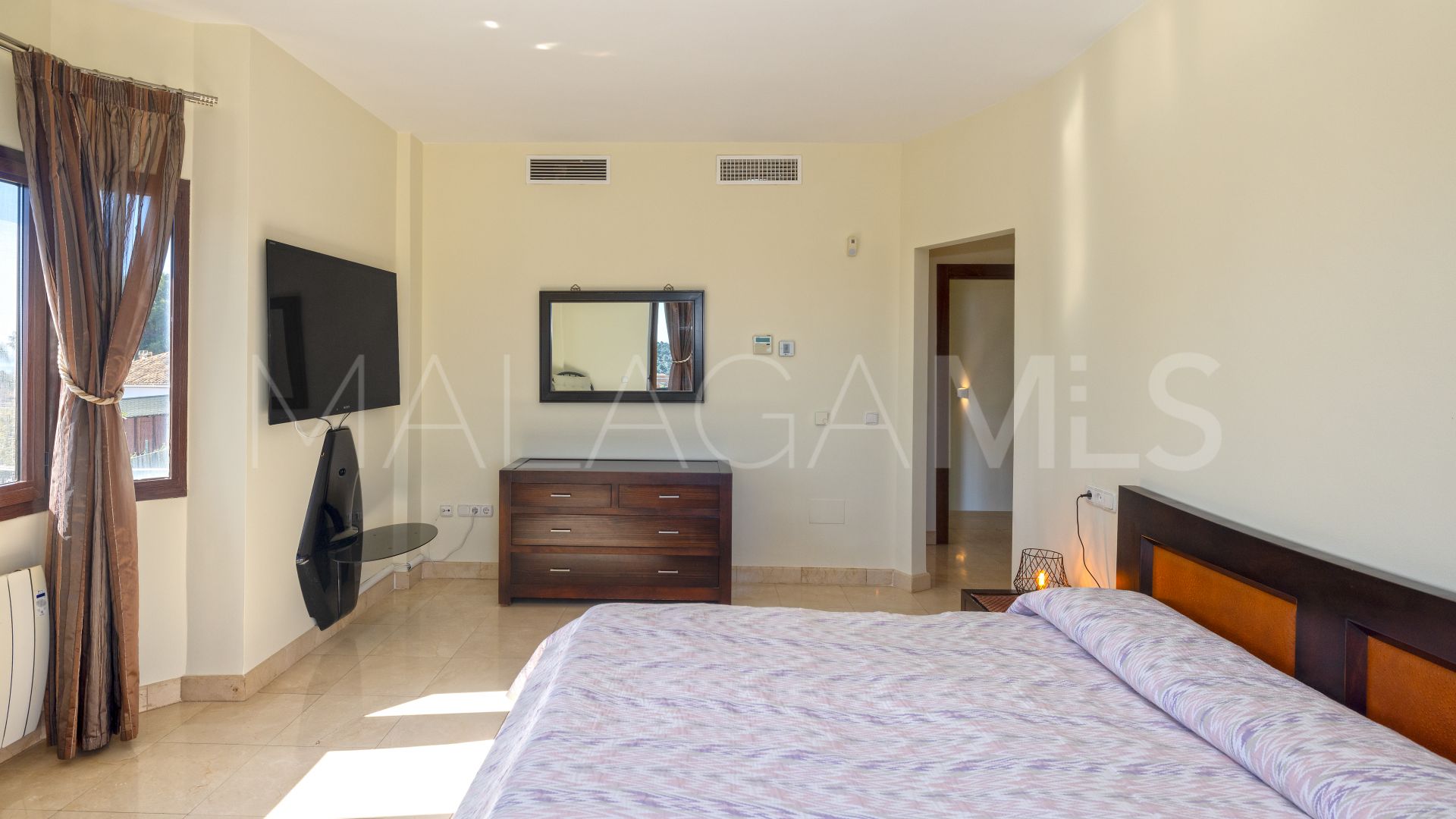 Villa for sale in Hacienda las Chapas