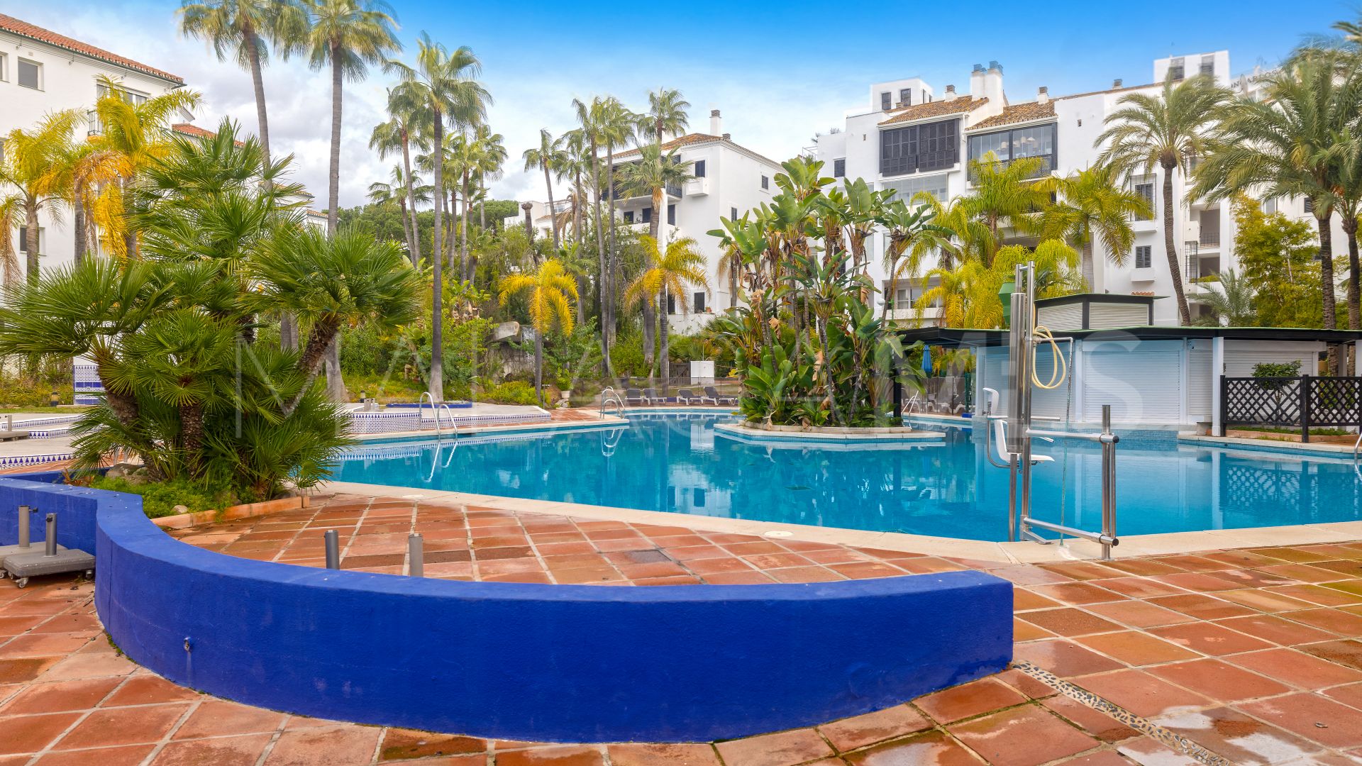 Se vende apartamento with 3 bedrooms in Jardines de las Golondrinas