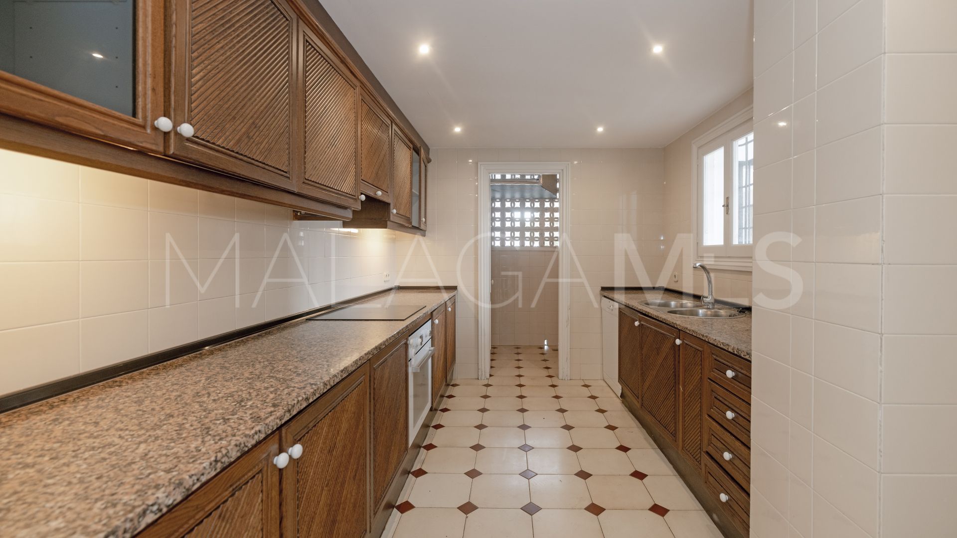 Se vende apartamento with 3 bedrooms in Jardines de las Golondrinas