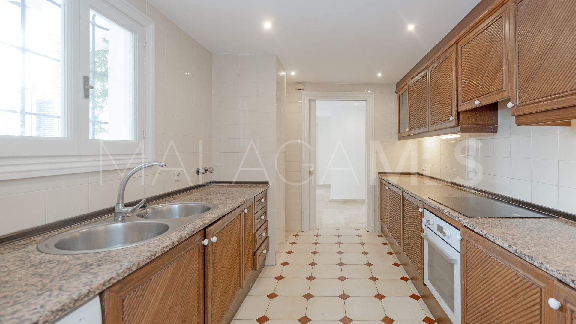 Se vende apartamento with 3 bedrooms in Jardines de las Golondrinas