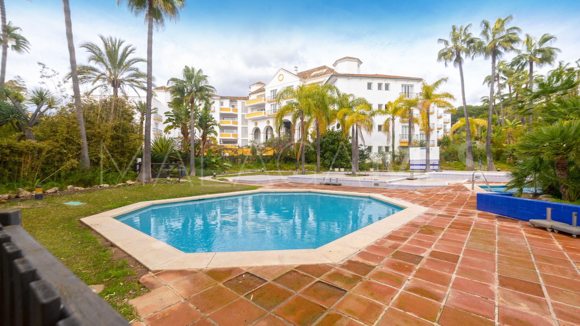 Se vende apartamento with 3 bedrooms in Jardines de las Golondrinas