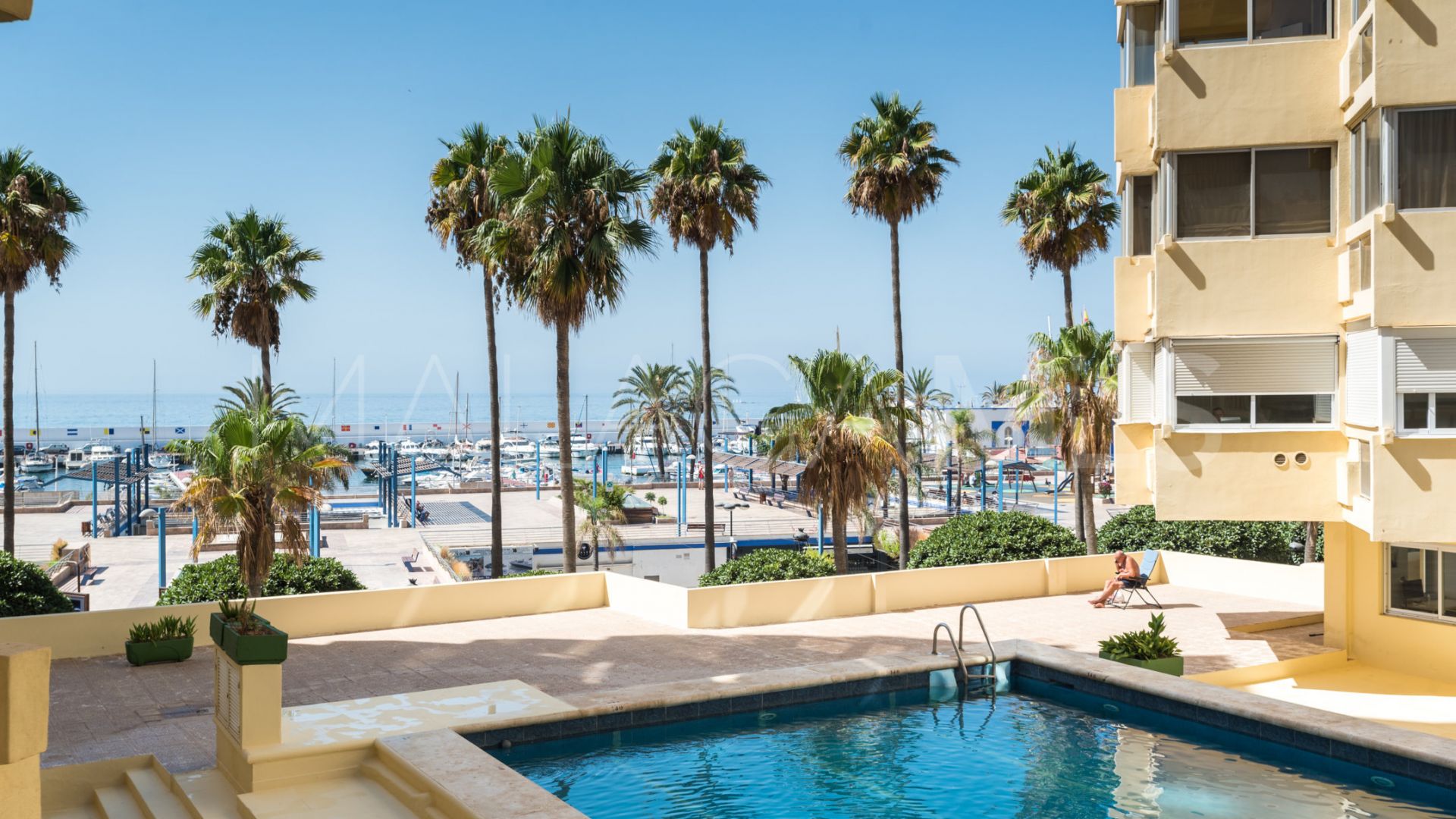 Appartement for sale in Playa Bajadilla - Puertos