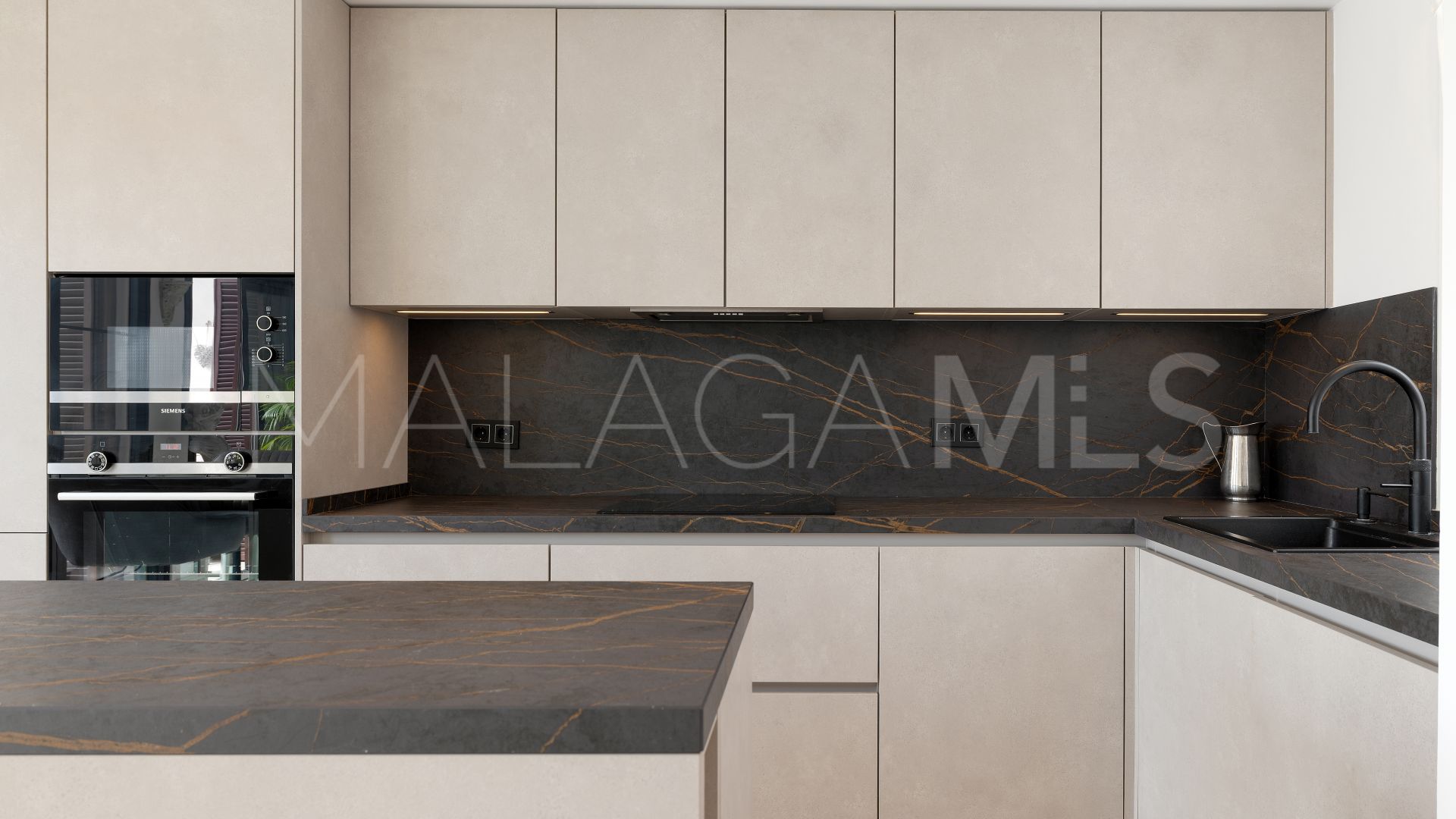 Zweistöckiges penthouse for sale in Casco antiguo