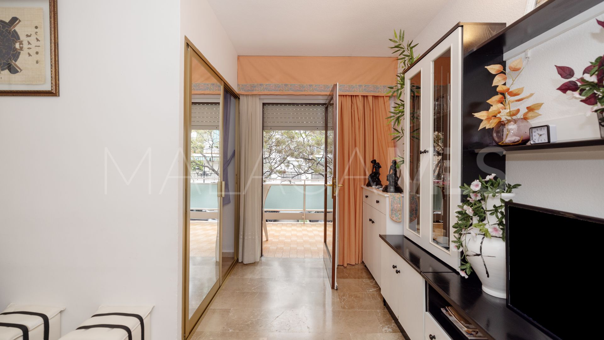 For sale Playa de la Fontanilla studio with 1 bedroom