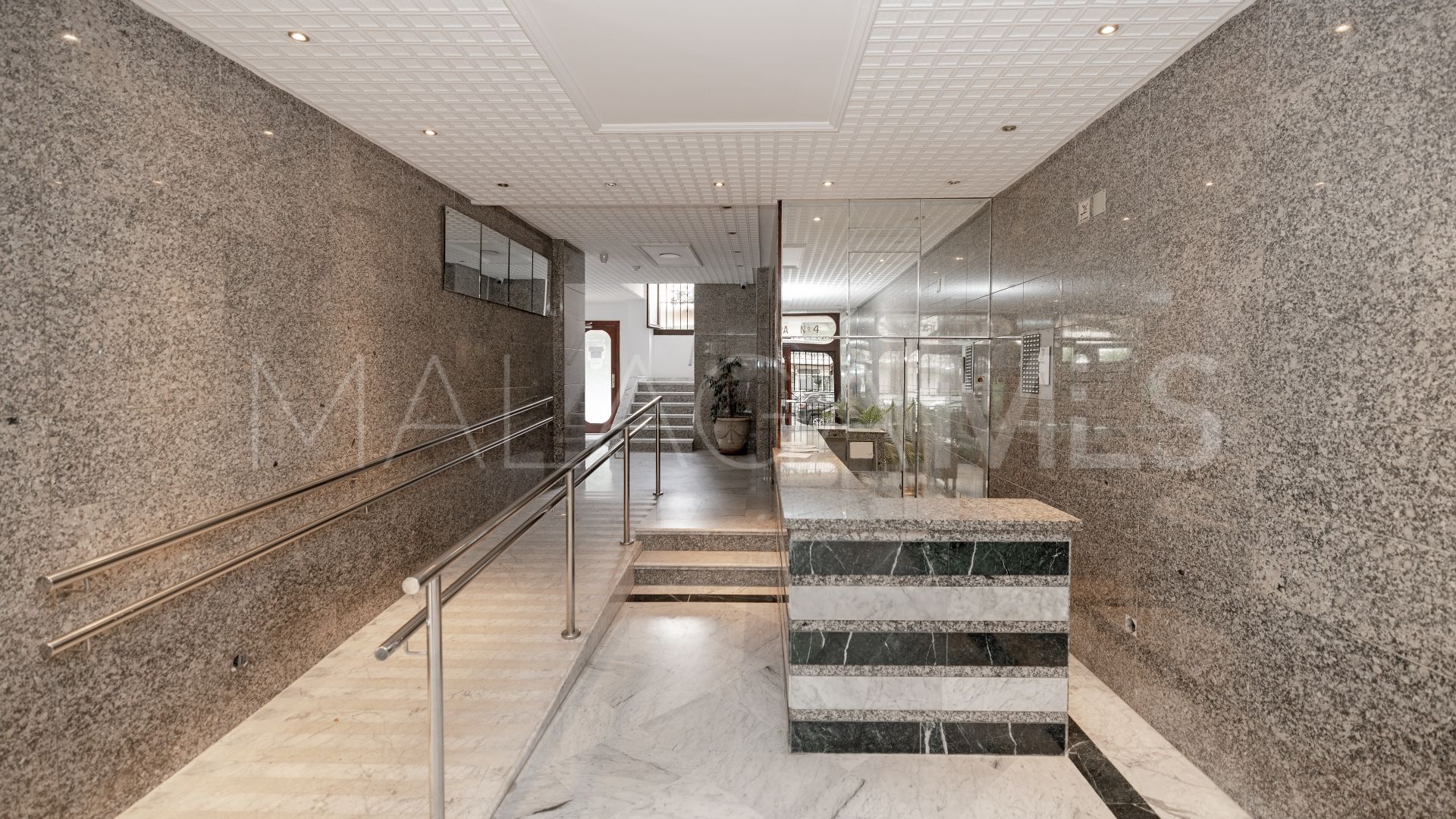 For sale Playa de la Fontanilla studio with 1 bedroom