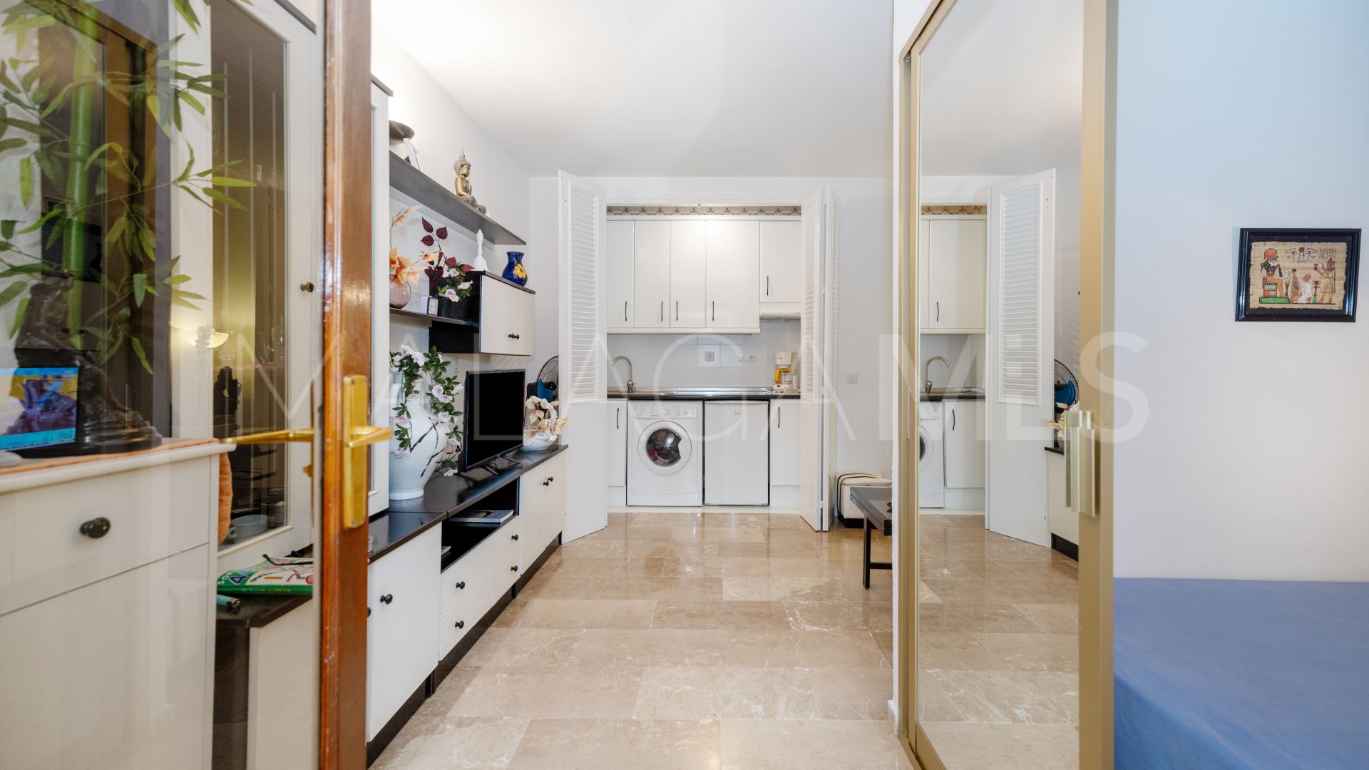 For sale Playa de la Fontanilla studio with 1 bedroom