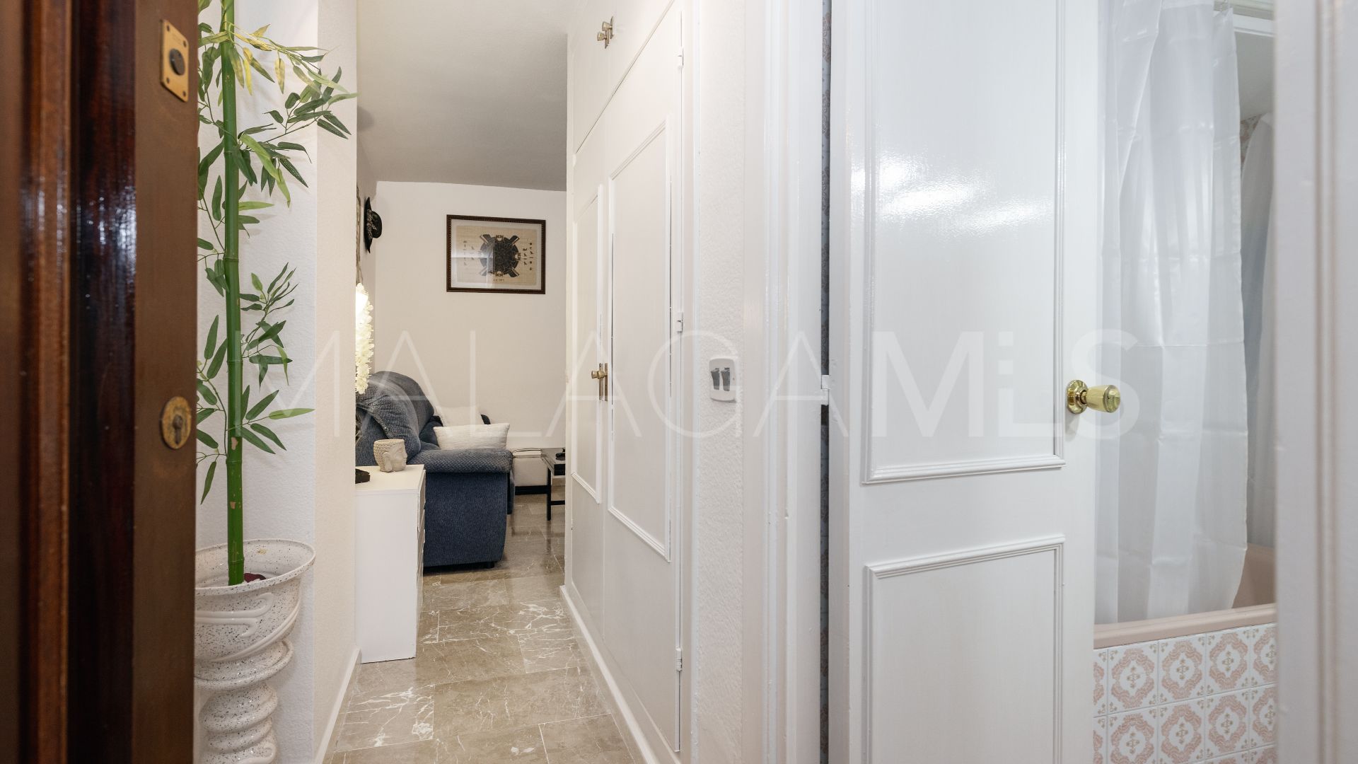 For sale Playa de la Fontanilla studio with 1 bedroom