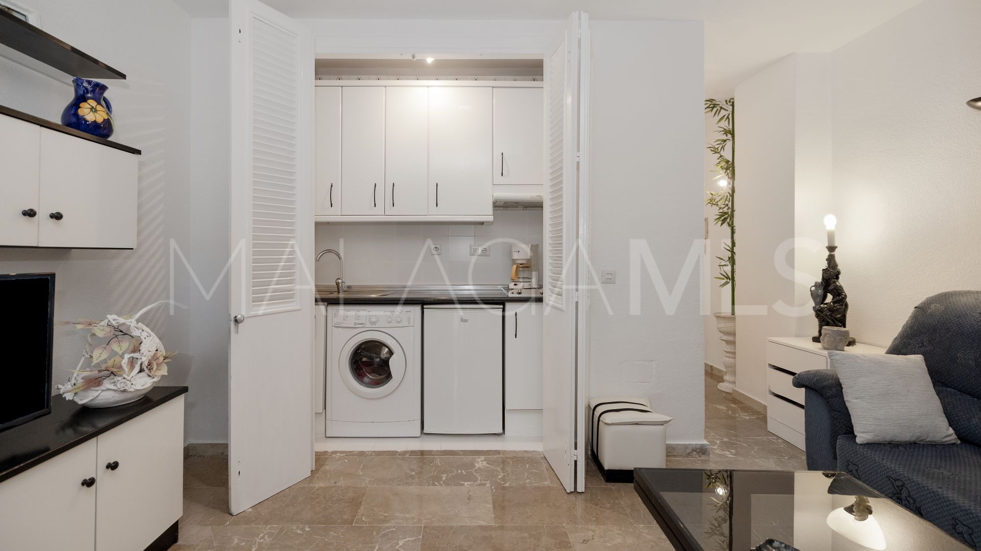 For sale Playa de la Fontanilla studio with 1 bedroom