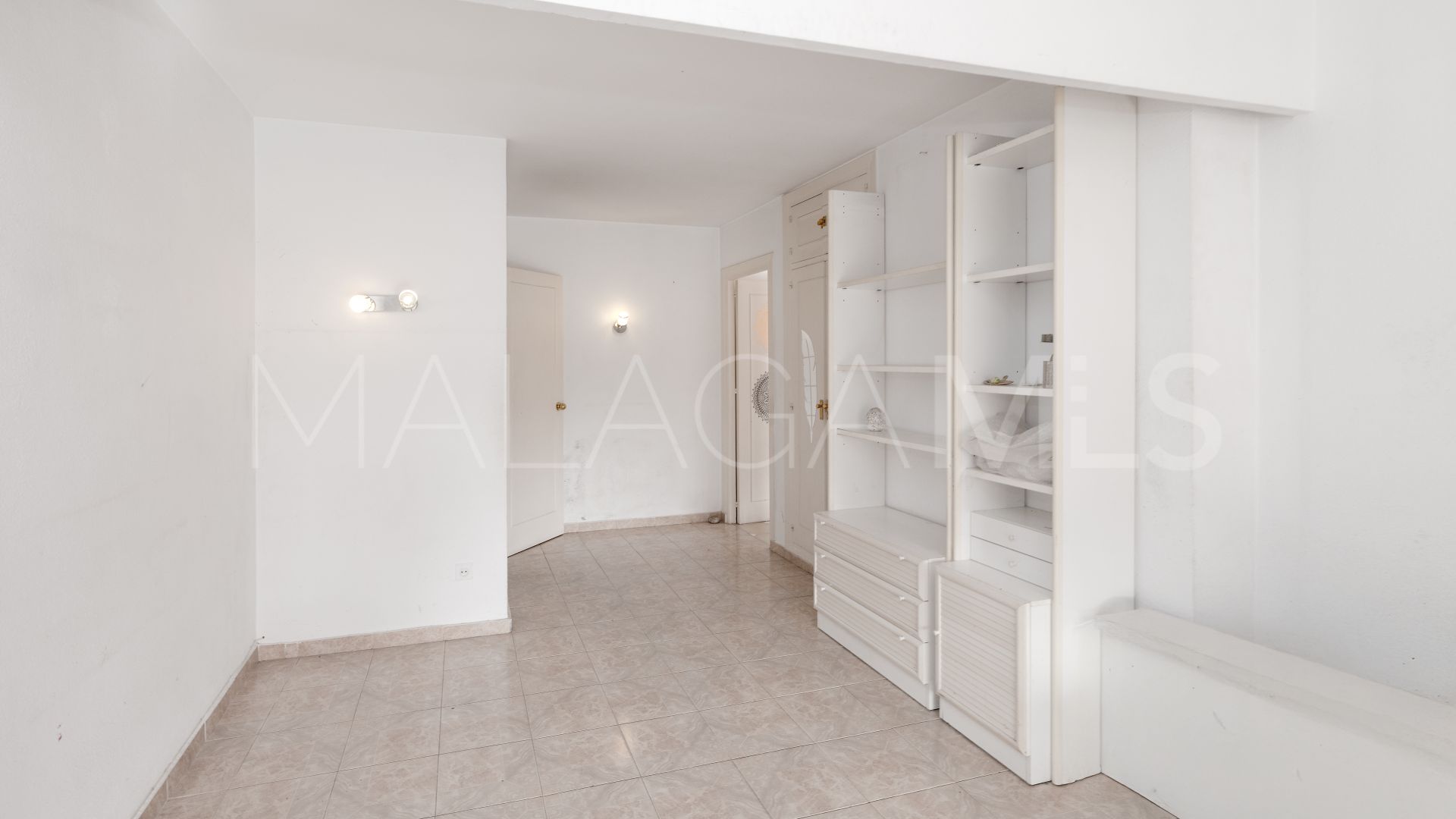 Lägenhet for sale in Marbella City