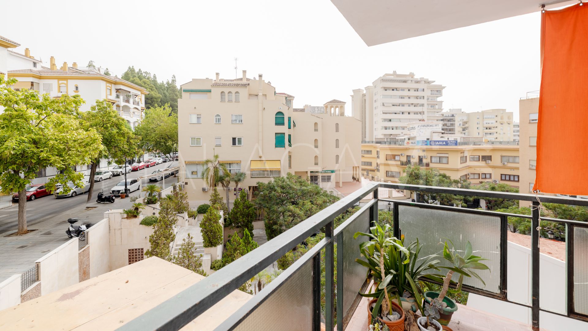 Lägenhet for sale in Marbella City