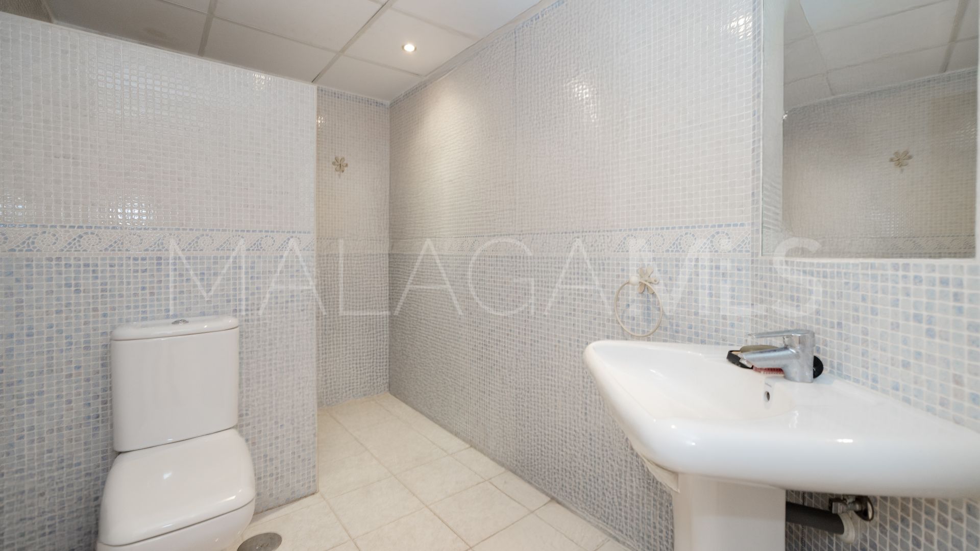 Takvåning for sale in Elviria