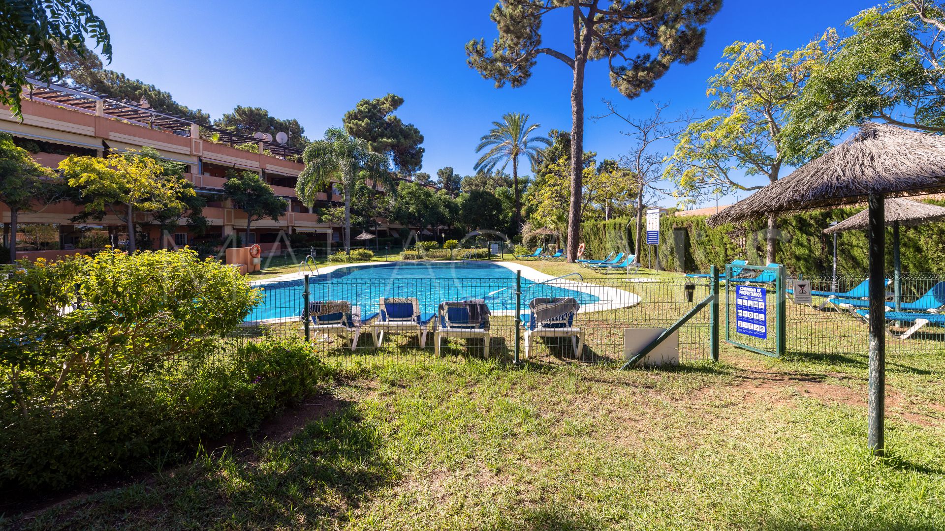 Takvåning for sale in Elviria